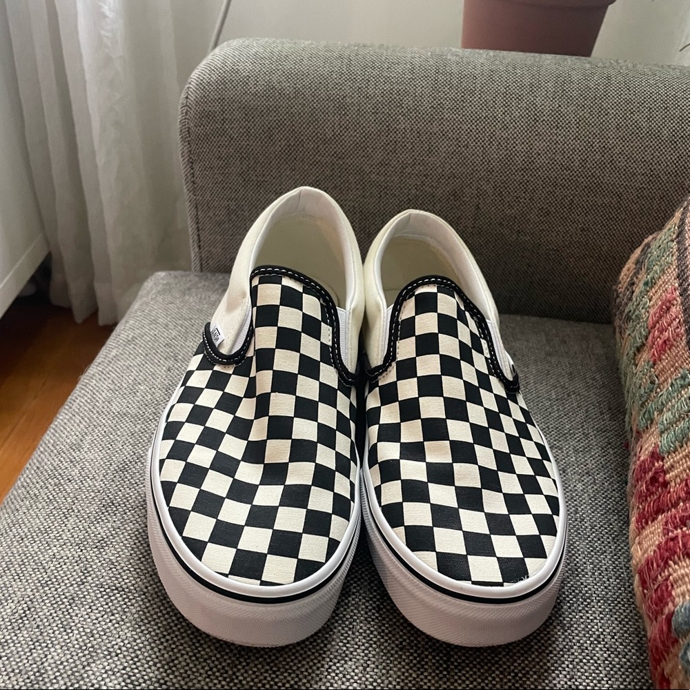 Brand New Vans-Black and white